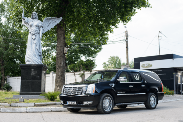 Оренда Віп катафалка Київ: комфорт та гідність у складні моменти